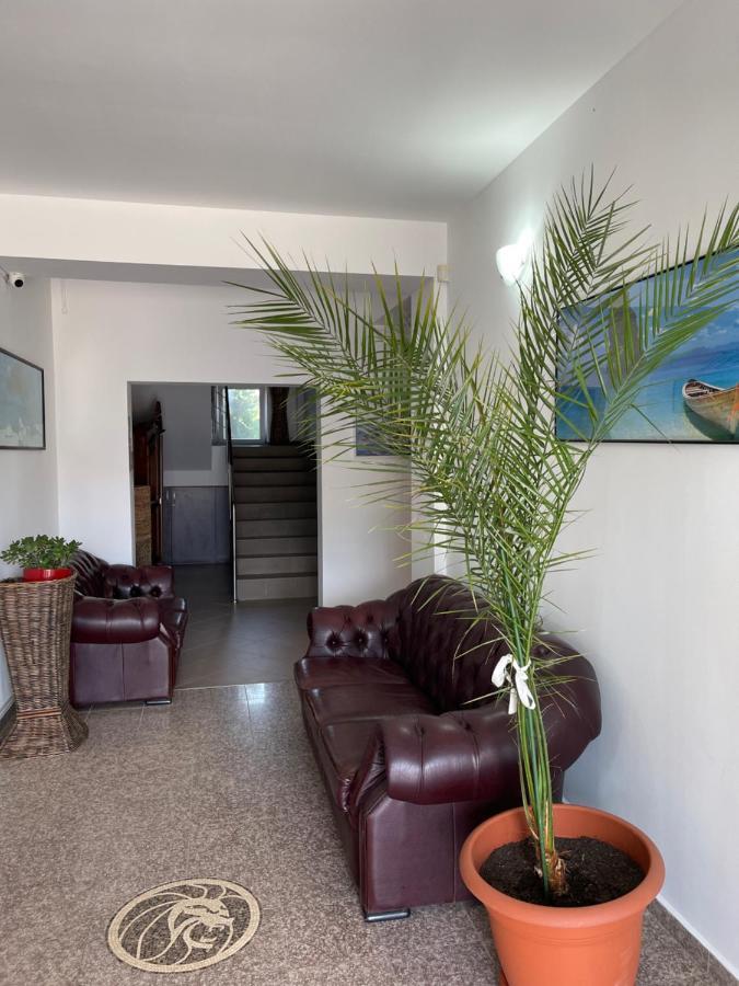 Ametist Casa Leului Hotel Navodari Exterior photo